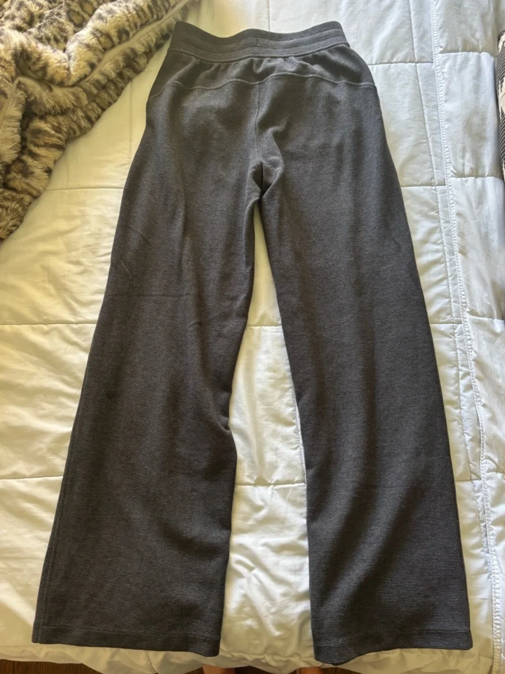 Lululemon scuba mid-rise wide-leg waffle knit pant - Picture 8 of 8